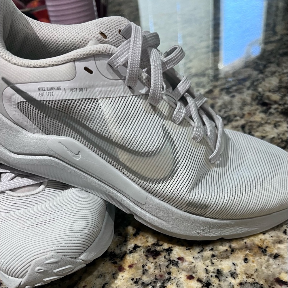 Women Nike size 8 shoes